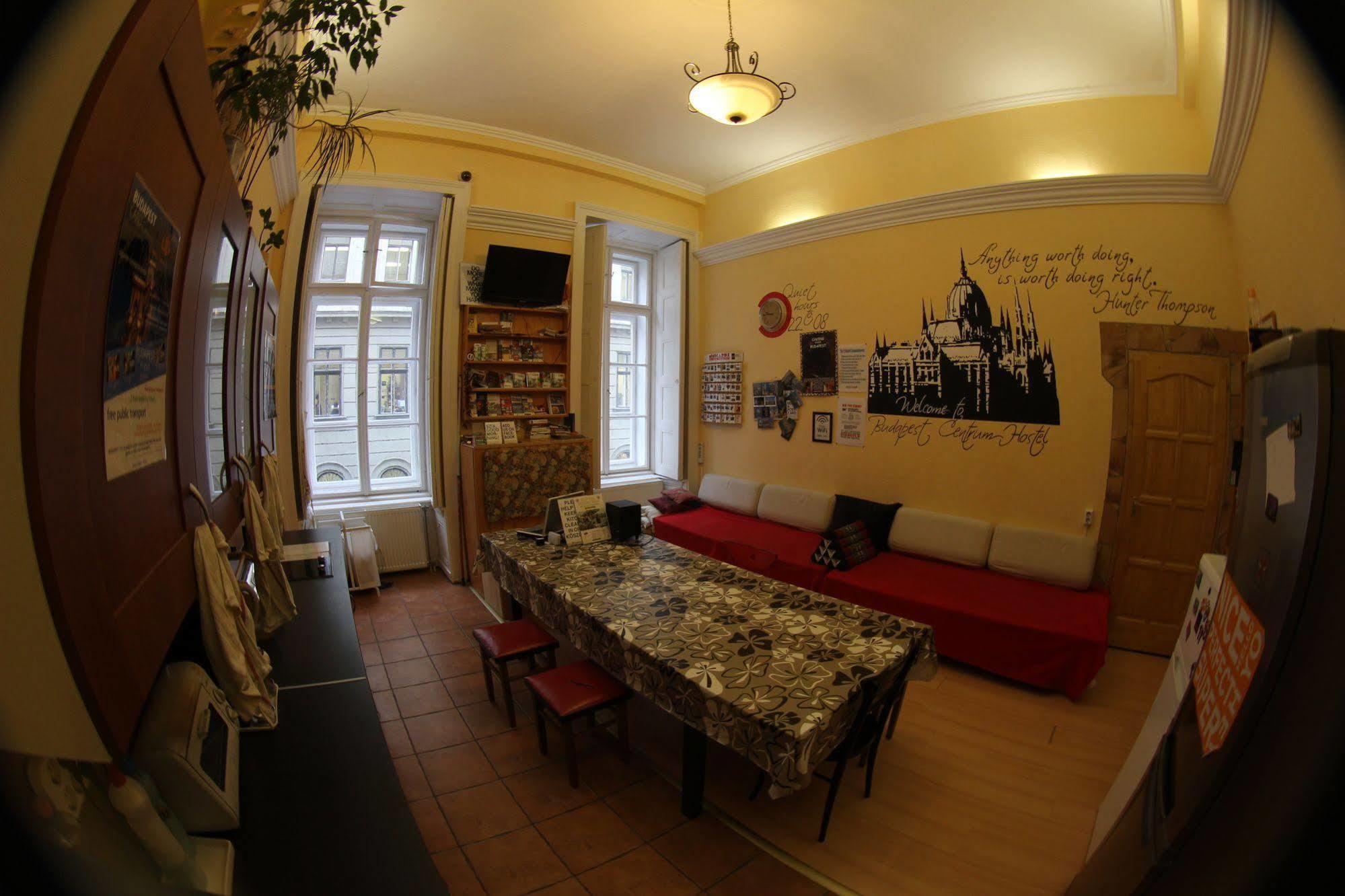 Budapest Centrum Cozy Hostel Budapeste Exterior foto